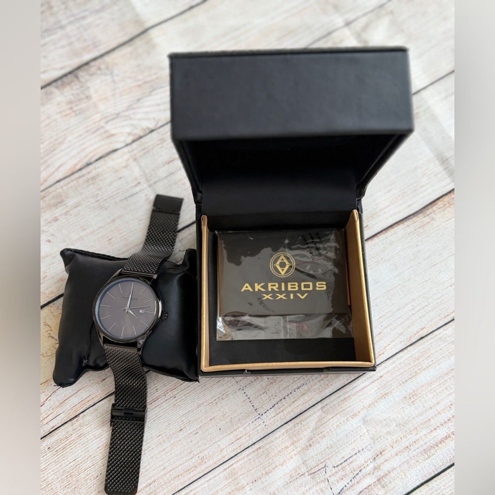 Akribos XXIV AK959 Men’s Gunmetal Mesh Bracelet Watch NWT Box $425 Retail